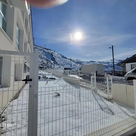 Vista Nevada 33 * Sierra Nevada